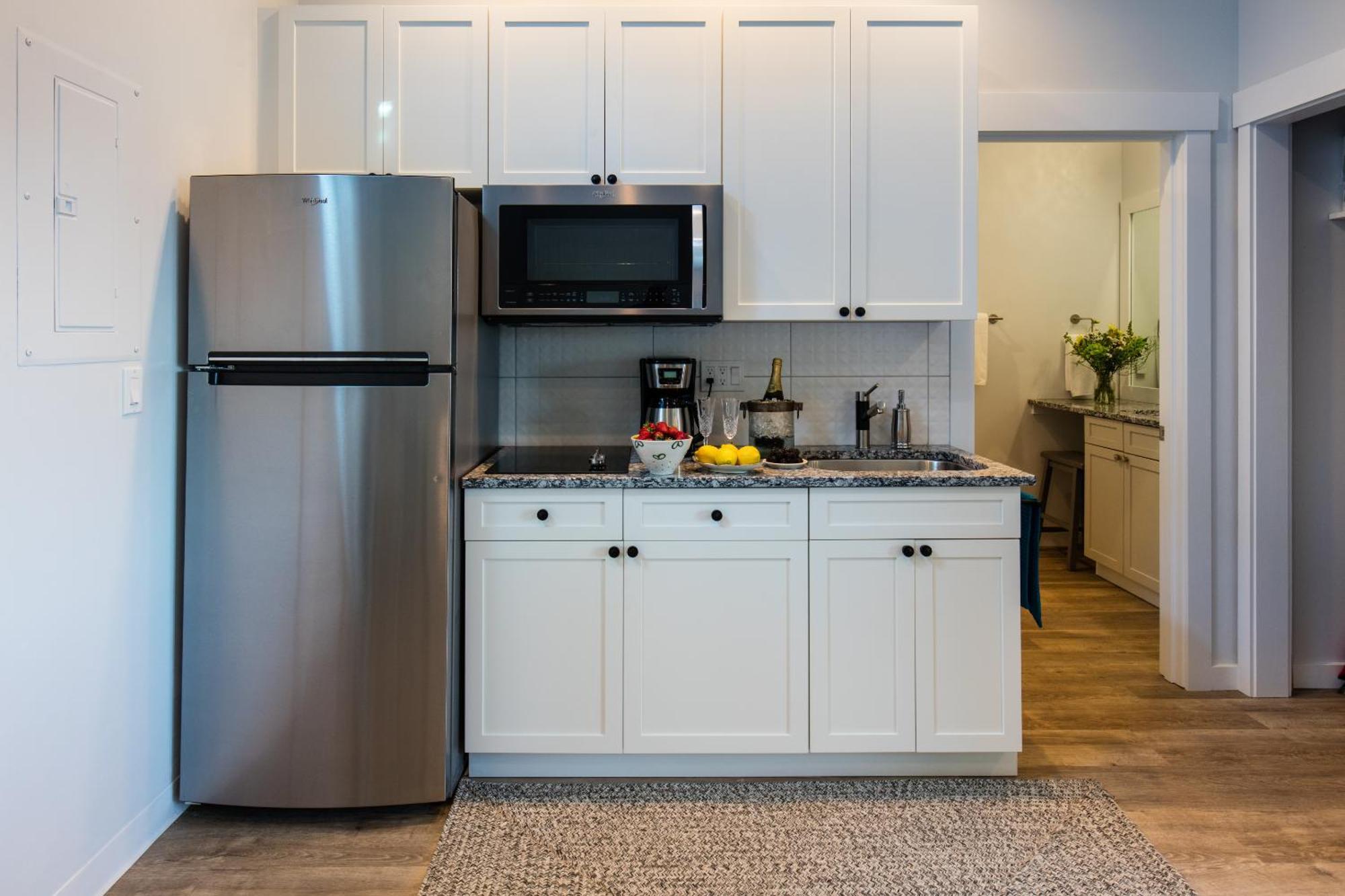 The Web Suites Friday Harbor Bagian luar foto