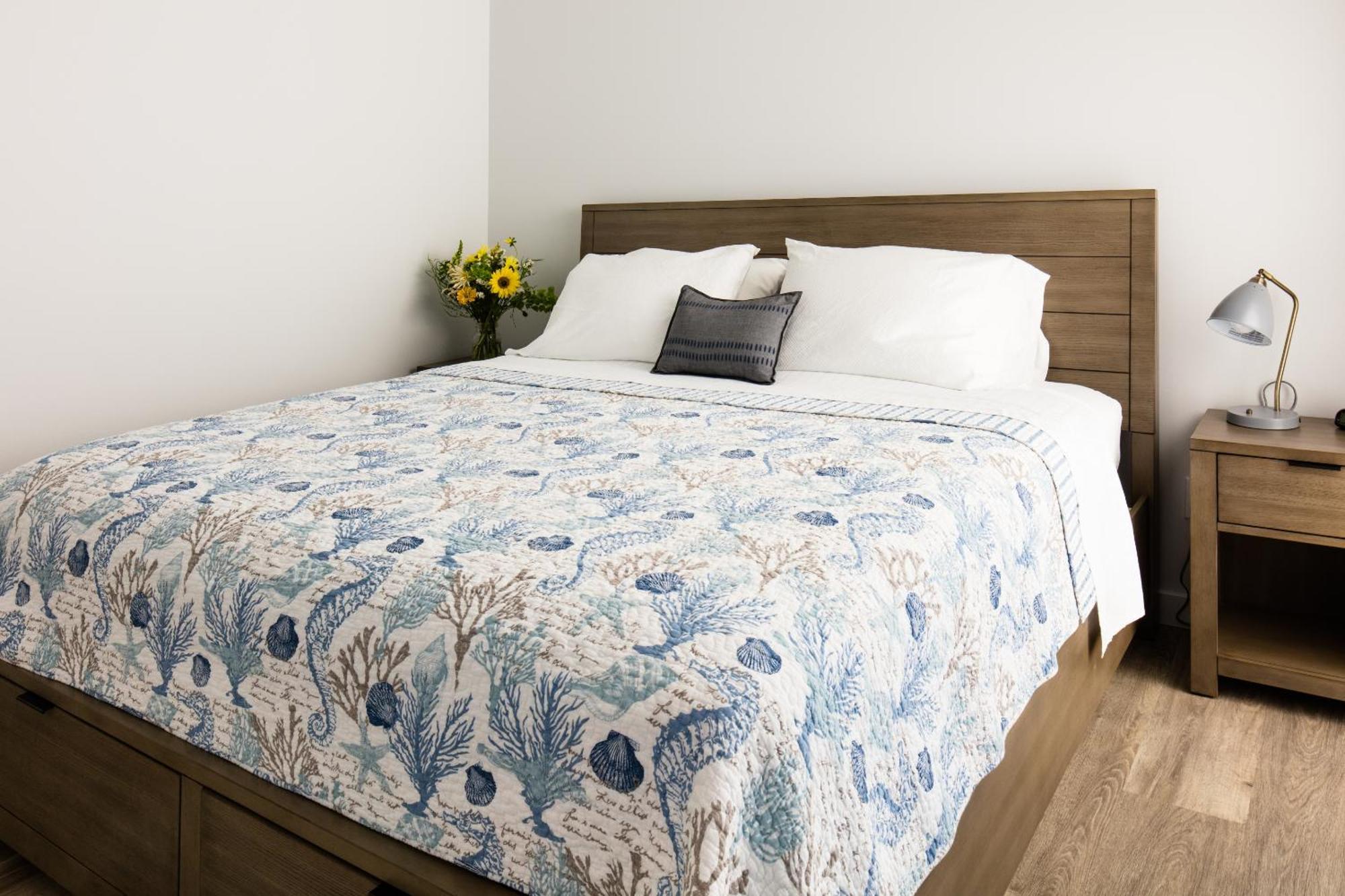 The Web Suites Friday Harbor Bagian luar foto